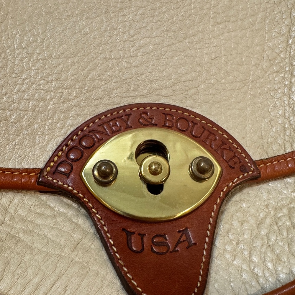 Dooney and Bourke AWL Cream Brown Leather Bag vintage the Calvary trooper 1980’s - Picture 8 of 15